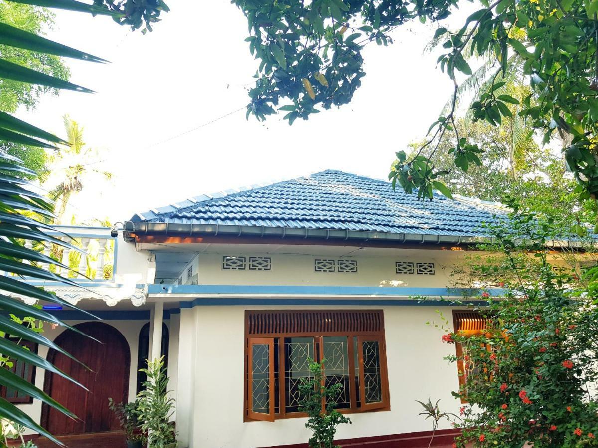 Breeze Guest House Trikunamalaja Zewnętrze zdjęcie